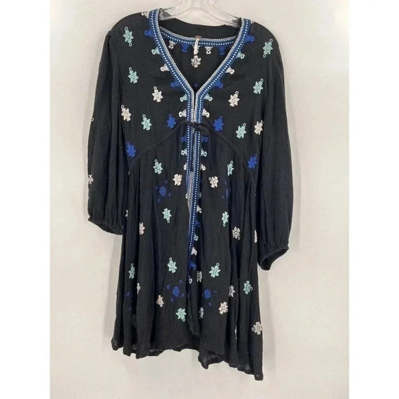 FREE PEOPLE Black Blouse Tunic Embroidered Design A-LINE Boho Style Size Small - Picture 5 of 7